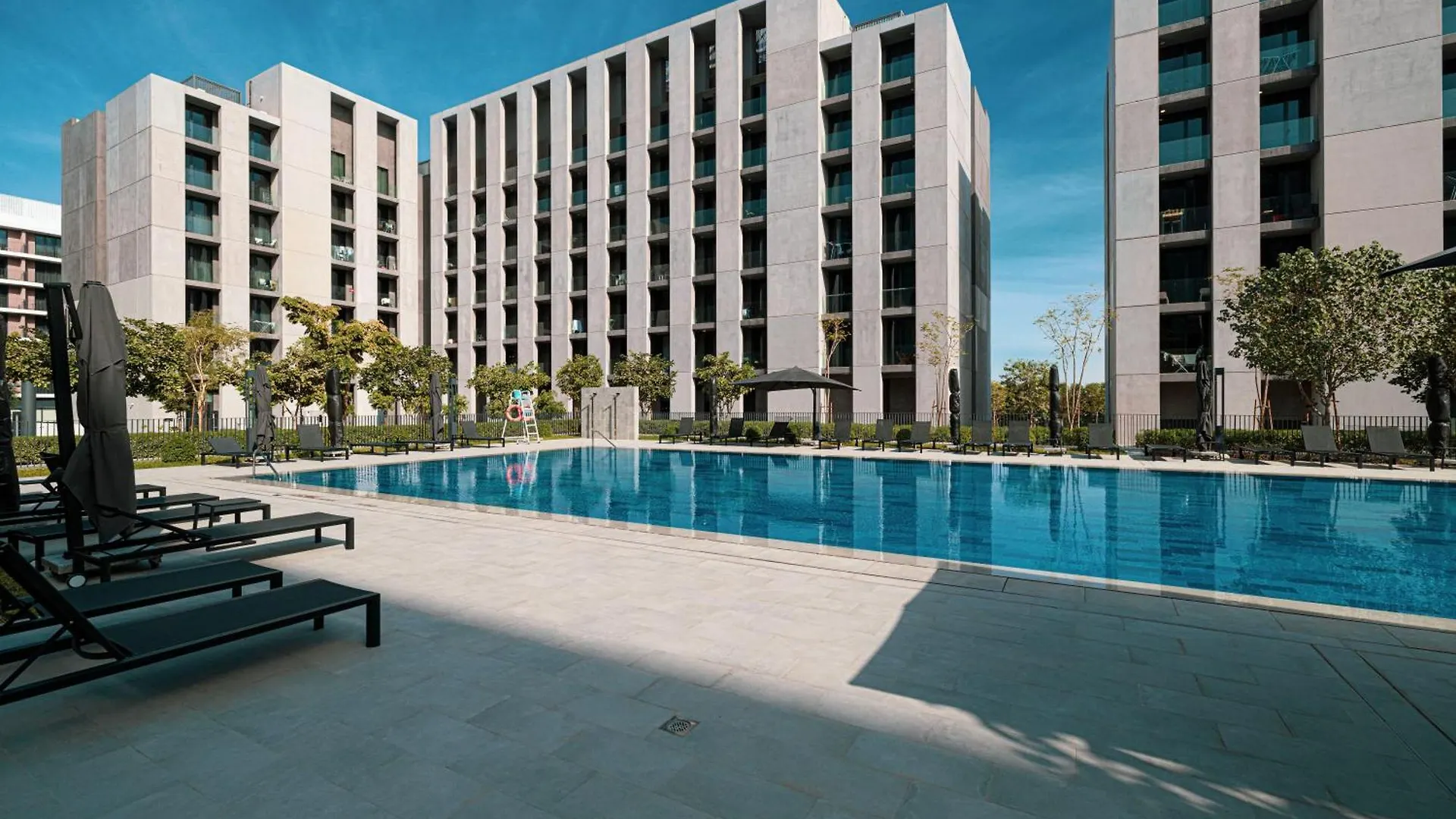 2Br The Al Jada Dream By Blue Cloud Holidays Sharjah
